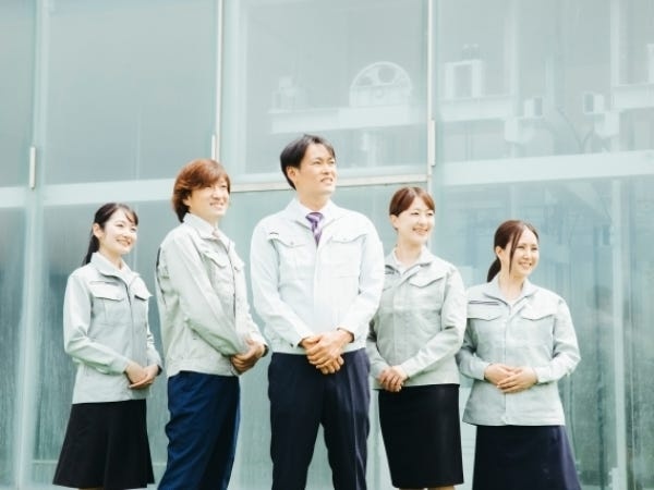 製造スタッフ・印刷資材の準備・取得費などを補助（未経験者歓迎・└OJT研修あり）