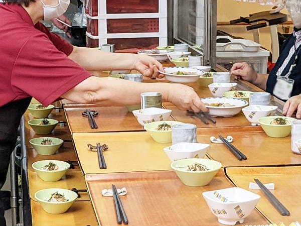 調理スタッフ（フルタイム歓迎・早朝手当あり）