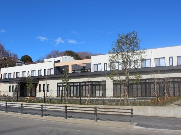 老健施設 介護補助スタッフ募集！入居者の生活をサポート