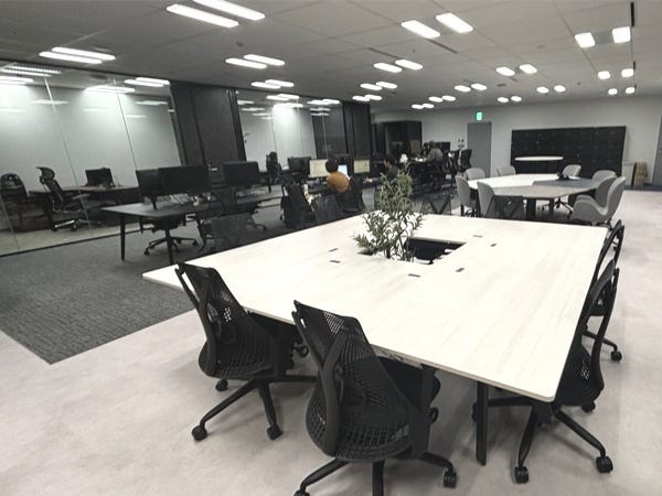 2025年2月に品川駅近くに移転しました。綺麗なオフィス環境で業務に取り組めます。