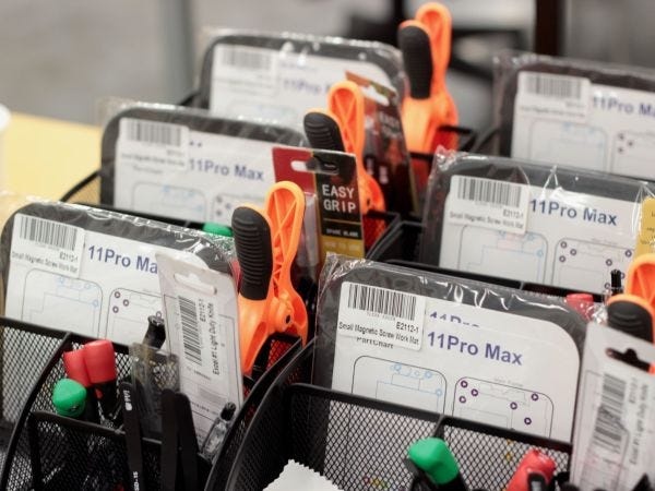 スマホ修理接客スタッフ（未経験歓迎）