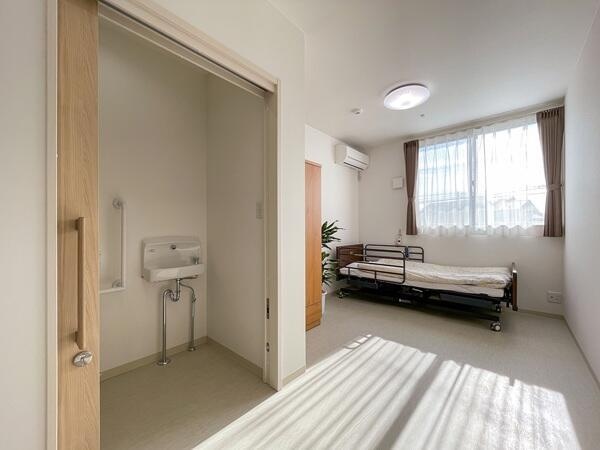 介護スタッフ（ブランクOK）入居者様の心身に寄り添うホスピス介護