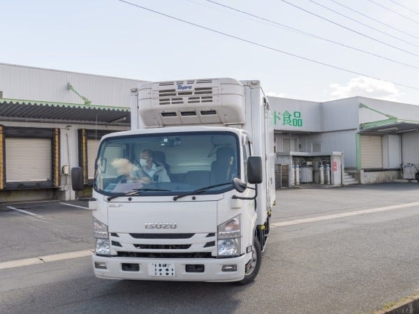食品配送ドライバー（2t/3t冷蔵車）未経験歓迎！中型免許取得支援あり