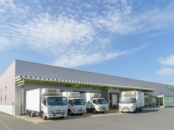 食品配送ドライバー（2t/3t冷蔵車）未経験歓迎！中型免許取得支援あり