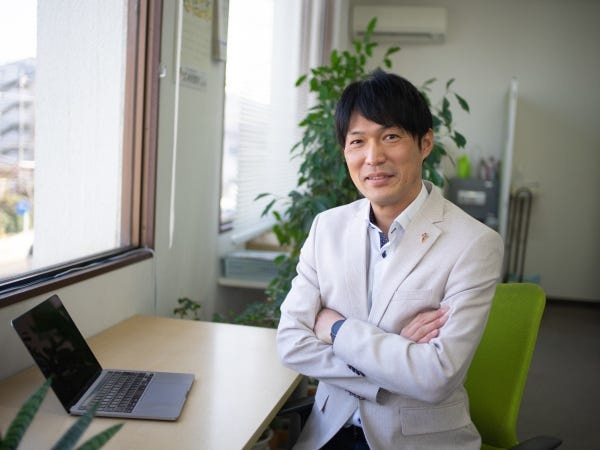 AIやITなど新しい技術に興味があったり、人と関わるのが好きな人は向いている仕事だと思います。