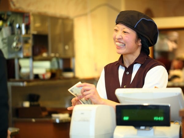 飲食店スタッフ・自動化でカンタン接客（食事補助あり・高校生OK）