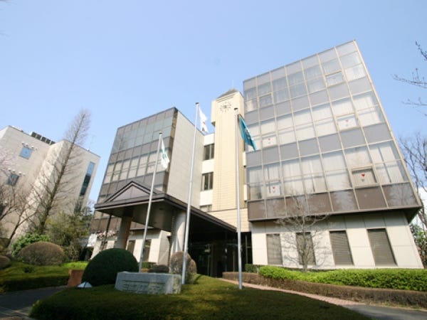 千葉県柏市にある本社では全国の工場・センター・店舗のスタッフが働きやすい環境を作るためのシステム構築などのお仕事をしています。