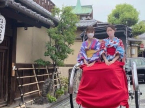 社員旅行は希望制。コロナの影響で海外は自粛中ですが、沖縄・北海道・京都・大阪・北陸…色々な場所から選べます。