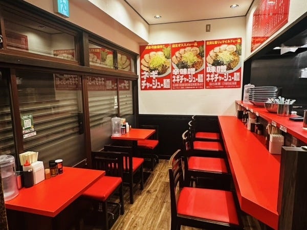 ラーメン店スタッフ（土日祝・ランチ/18時～22時勤務歓迎）