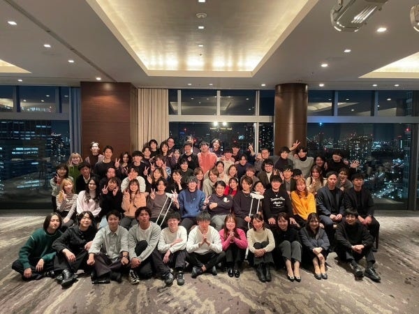 年末には毎年忘年会を開催します！