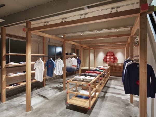 アパレル販売スタッフ（接客・EC・顧客管理）未経験歓迎