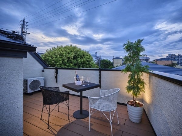 年間休日120日以上、残業ほぼなし、完全週休2日制、仕事もプライベートも充実。