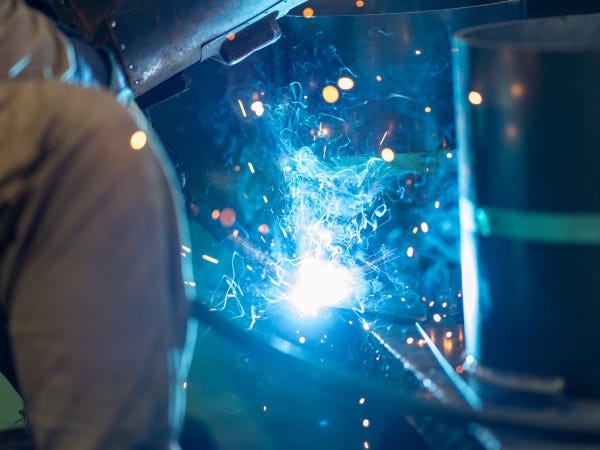 溶接・板金工（未経験可）建設・電機関連の製品製造