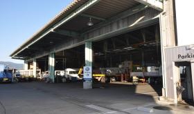 大型車整備工場