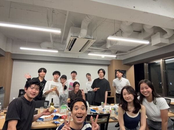 未経験歓迎！SNSマーケター募集｜バズる動画で世界を変える