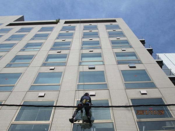 30年安全第一です。熟練の技で効率よく素早くきれいに仕上げます。