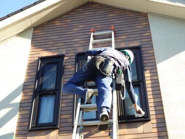 高いところ解決隊！の愛称で、都内や調布市近隣で親しまれてます！