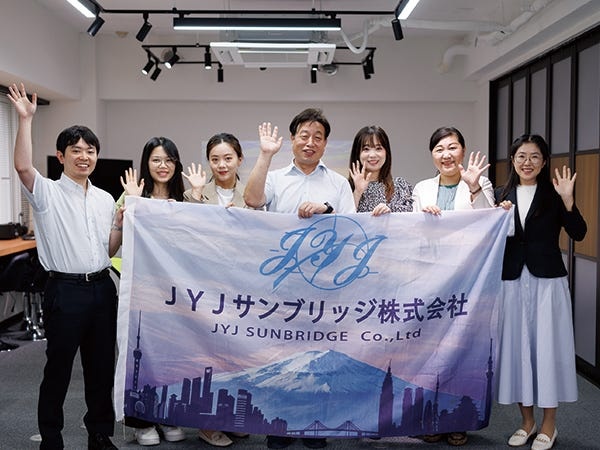 少数精鋭だからこそ、一人ひとりに対するサポートが充実しています。個人の成長速度に合わせて業務をお任せしていくのでご安心ください。