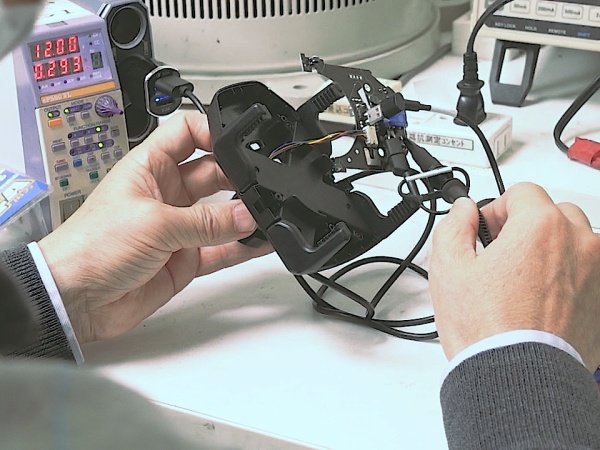 厳しい品質チャックにより、お客様の生活を快適に、そして笑顔にする製品開発を心がけています。