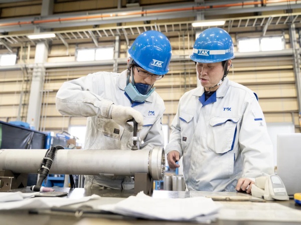 先輩は優しい人ばかり、何でも教えてくれますよ！