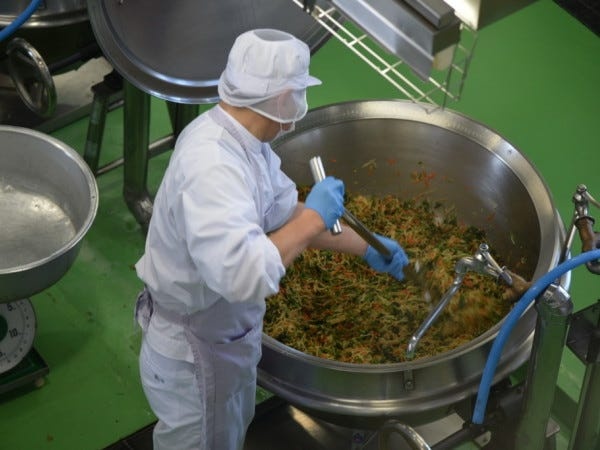 小学校・中学校給食調理員募集！調理師・栄養士資格を活かせる