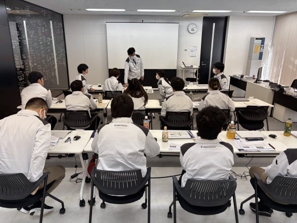 専門性の高い研修を受けていただけます！