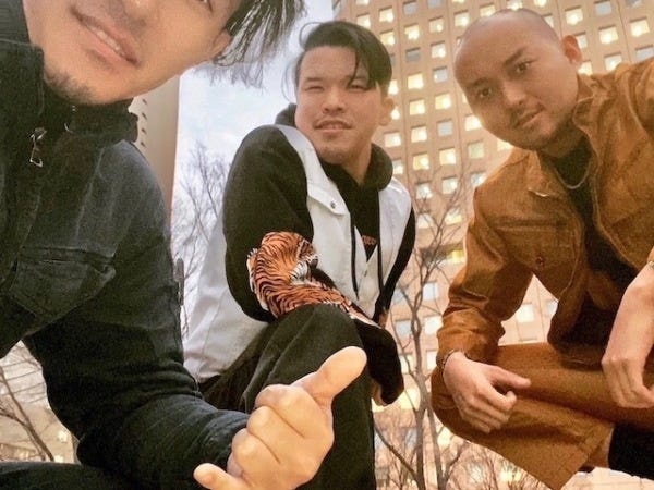 現場が早く終わったので、インターン生と記念撮影しました笑