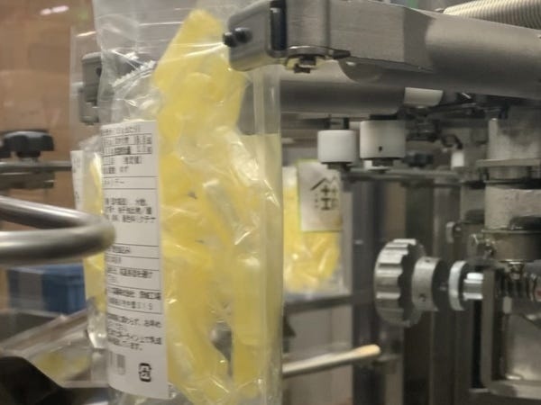 お菓子の包装・検品スタッフ募集！未経験歓迎