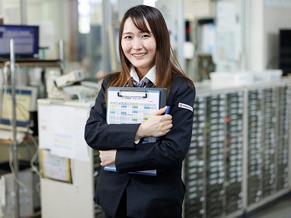 女性ドライバーも活躍中。女性専用更衣室も完備されています。