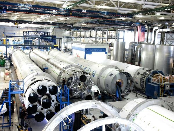 自動車製造：プレス・溶接・塗装・組立・エンジン製造スタッフ募集（未経験者歓迎）