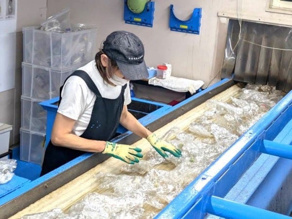 SDGs貢献！ペットボトルリサイクル工場の機械オペレーター（未経験可）