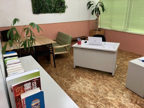 同社のオフィスです！会議体などはこちらのオフィスで行います。快適に過ごせるようにこだわっています。