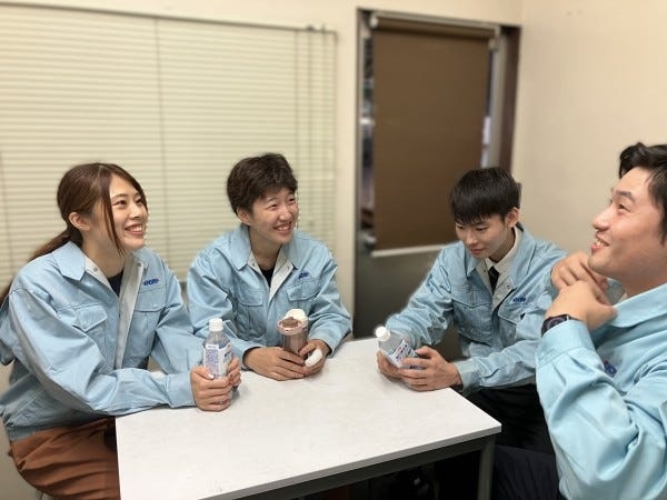 同社の社員は個性豊かな方ばかり！年齢や役職に関係なく、休み時間には気楽にコミュニケーションをとっています