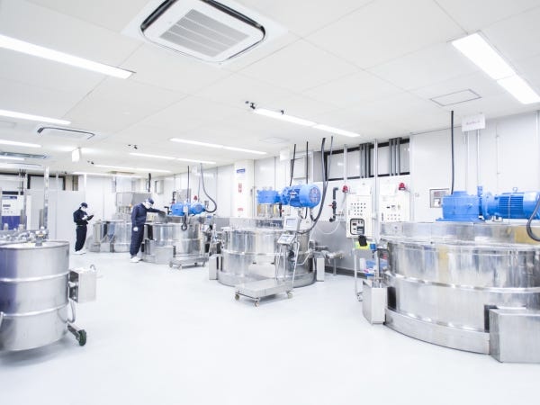 化粧品製造スタッフ（シャンプー・トリートメント等）/学歴不問/埼玉勤務