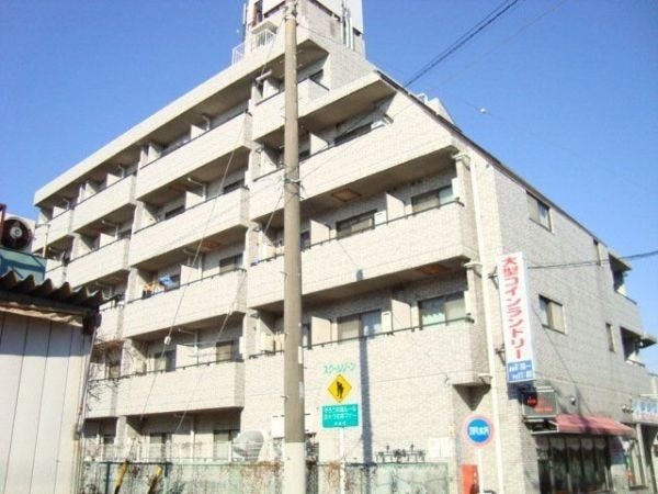 社有物件を埼玉、神奈川、23区内に6棟所有　約150世帯を当社でオーナー兼管理。