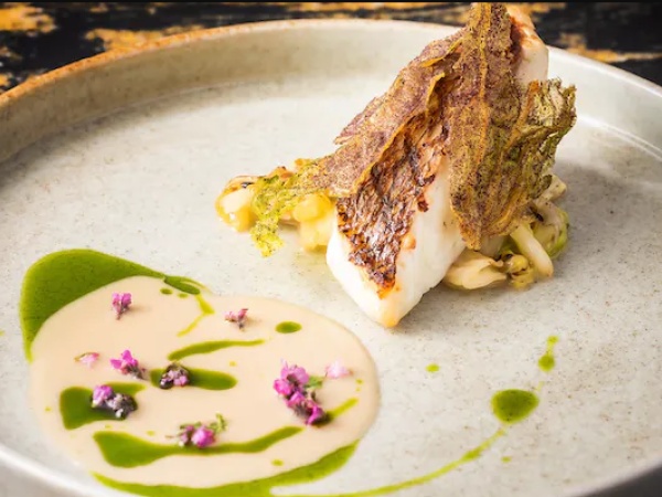 フレンチ、日本料理、グリルなど調理スタッフ募集（経験者歓迎）