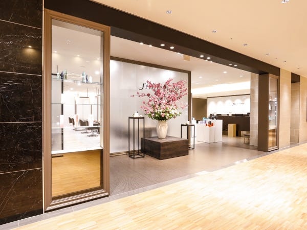 ネイリスト募集：2024年3月卒業・修了予定者歓迎！経験者優遇