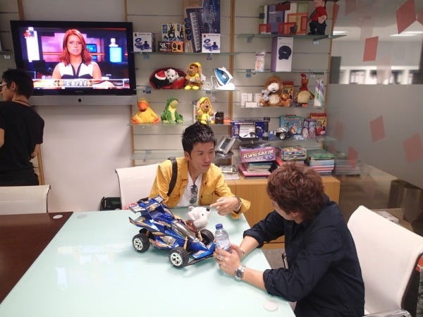 輸入の雑貨の仕入れや買い付けも、楽しい仕事の一つです。