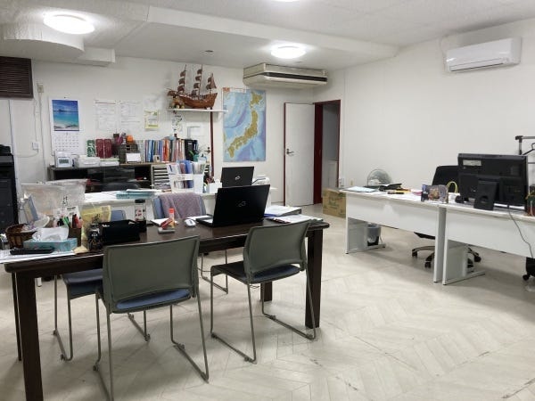 事務スタッフ・宅建士・宅地建物取引士（年齢不問）