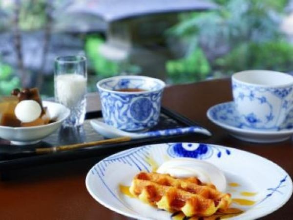 カフェスタッフ（土日手当あり・飲食店経験ある方歓迎）