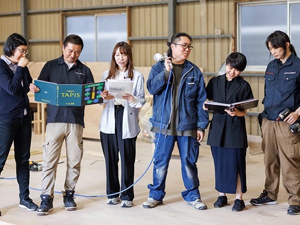 デザインが好きで熱意のある方は大歓迎です。若手からベテラン層まで、沢山の方のご応募お待ちしております。