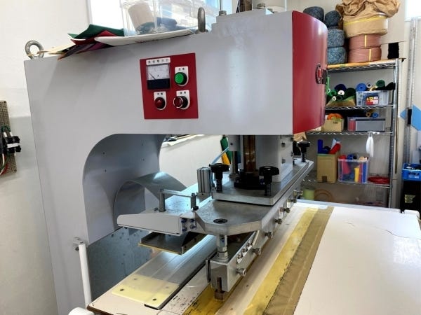 お客様の目を惹く空間を一緒に作りませんか？