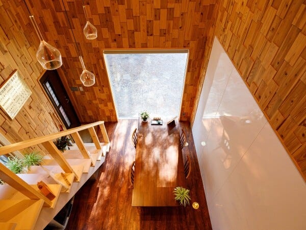 勤務いただくオフィスです。オーナー自らリノベーションしました。