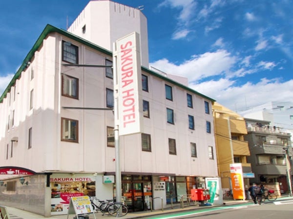 ホテルカフェスタッフ・インターナショナルホテルにて夜勤業務