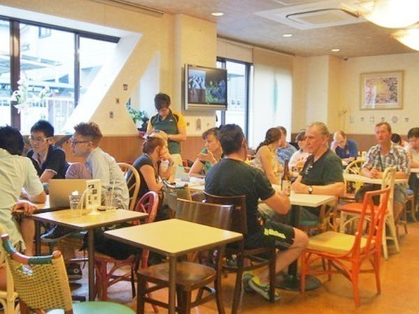 ホテルカフェスタッフ・インターナショナルホテルにて夜勤業務