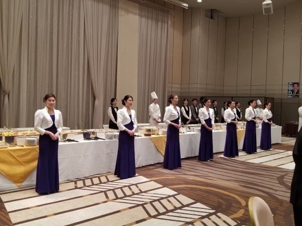 接客スタッフ（未経験OK）