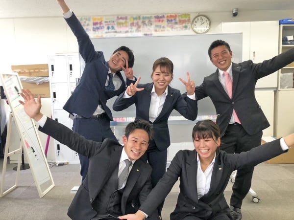 社会人初めての方でも、先輩社員のしっかりサポートで安心して仕事ができます♪