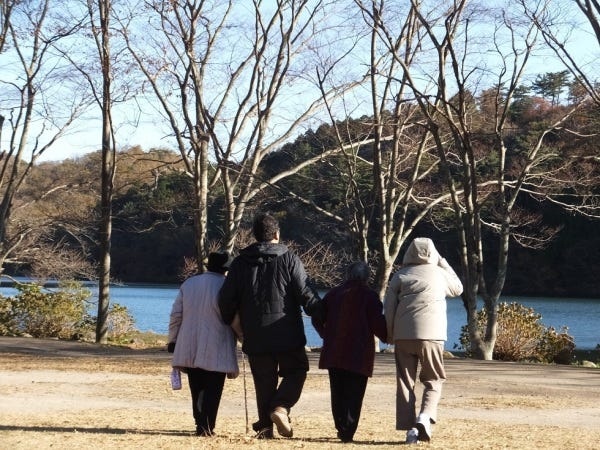 介護職員・夜勤専属介護職員（土日祝のみOK・WワークOK）