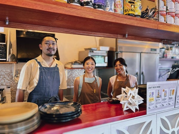 飲食業・ホテル業のホールスタッフ・調理補助（未経験者歓迎・普通自動車第一種免許）