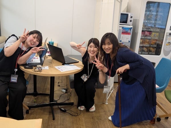 Zoom配信サポートとアンケート案内の事務スタッフ・Zoom配信サポート